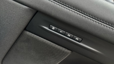 Land Rover Range Rover Evoque 2.0 D200 R-Dynamic SE 5dr Auto Diesel Hatchback